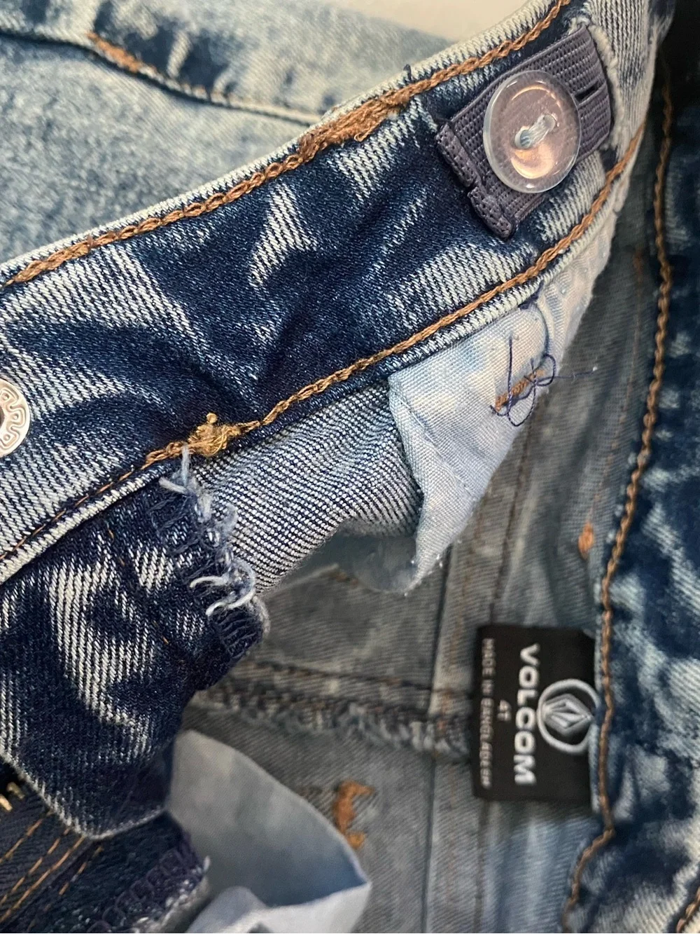 Volcom new tag